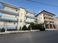 Stavros Rooms & Apartments by BookVillaEU - B&B