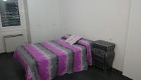 Apartamento Viveiro, Terraza Grande, 2 dormitorios 2 baños, piscinas, parking, tenis, club social - Chambres d'hôtes Xaba