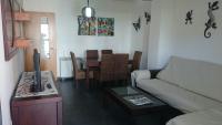 Apartamento Viveiro, Terraza Grande, 2 dormitorios 2 baños, piscinas, parking, tenis, club social - Chambres d’hôtes