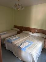 Chambre Triple avec Salle de Bains Privative