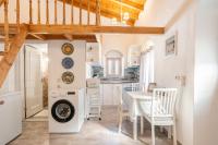 Alicia's Traditional Home In Paradisi - Ferienwohnung