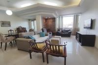 Apartamento amplo com três quartos ao lado da Avenida da Moda - B&B Passos