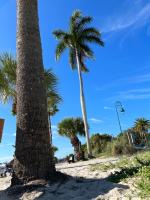 Beautiful home - Bed and Breakfast Cape Coral