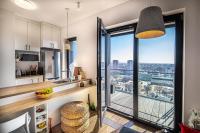 Panorama Penthouse - city center 100m2, fast wi-fi - Chambres d’hôtes Katowice