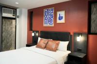 Artsy Central Loft 1BR, 24-7Concierge, Balcony - B&B
