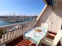 Studio Cabine avec Climatisation et Parking au Port, Proche Restaurants - FR-1-307-280 - Chambres d’hôtes Le Grau-du-Roi