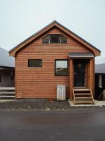 Neystastova - Boathouse Stay with Fjord Views - Chambres d’hôtes Hvalvík