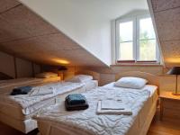 Apartamento de 1 dormitorio con vistas a la piscina