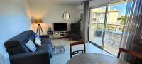 Charming T2 with balcony near the port of Fréjus - B&B Fréjus