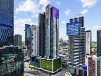 Luxe 3BR Southbank Apartment - Gorgeous Views and Parking - B&B Melbourne