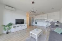 Bazova apartment with free parking - Chambres d’hôtes