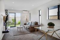 Hillview Hideaway 2-BR Serenity - B&B