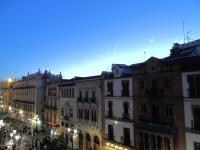 En CARRERA OFICIAL SEMANA SANTA - B&B Sevilla