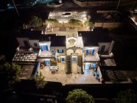 Crown Luxurious Residences, Kythnos - B&B Kýthnos