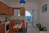 Rodothea and Adams on the Beach, Santorini - B&B Monólithos