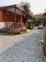 K Khan Garden at Chiang Khan Walking Street - B&B
