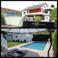 Gästehaus Sommertal, eigener Parkplatz, Pool, 800m zum Bodensee - Bed and Breakfast Meersburg