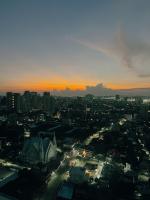 Skyline Gem - B&B