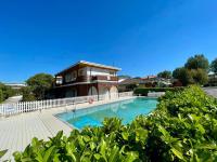Townhouse in a gorgeous residence - Chambres d'hôtes Porto Santa Margherita