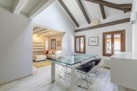Old Town Nest by WelcHome - Bed and Breakfast
