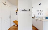 Beautiful 1BR in Village Centre - B&B