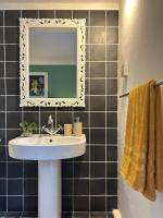 'Rocks' Sea Views with free parking in St Ives - Ferienwohnung St. Ives