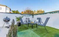 Villa Veluana apartment 3 with a balcony - Ferienwohnung Pula