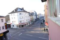 3BR - City Apartments - Kitchen - 10 min to ICE - B&B Siegburg