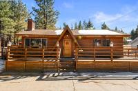 Lakeside Cottage, Charming 3-BDRM Retreat W Hottub - Chambres d’hôtes Big Bear Lake