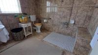 Pangolin Overnight Self-catering Accommodation cc - B&B