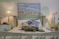 Deluxe Queen Suite - Pet Friendly