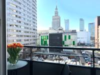 OhMyHome Panorama Apartament w Centrum Warszawy z widokiem na Pałac Kultury - Chambres d'hôtes Varsovie
