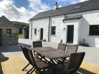 Mournes Family Cottage with Hot Tub - Chambres d’hôtes Hilltown
