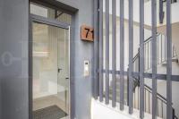 Seaside escape with views, pool and parking REMS - B&B Fuengirola