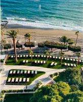 Apartamentos Torre de Marbella El Fuerte - Heart of Marbella, Steps from the Beach - Chambres d'hôtes Marbella