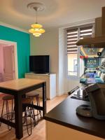 AzurPrestigeStation5min TV Elegant Relaxing Chill - B&B Bellegarde-sur-Valserine