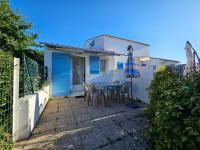 Maisonnette proche plage et commerces, animaux admis, parking privé - FR-1-476-33 - B&B