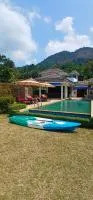 OMG !! Amazing Sea Views !! Stunning Sunsets !! Khao Thong Krabi Thailand - B&B Ban Khao Thong