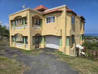 Poinciana House - B&B