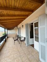 Dina Apartment - Ferienwohnung Ágios Rókkos