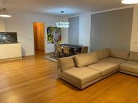 Green & Sea in City Central Oasis Private parking - B&B