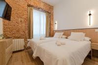 Ribera Suites Plaza Colon - B&B