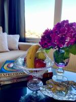 A million dollar view of the Bosporus and balcony - B&B Istanbul
