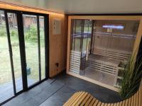 Domki letniskowe Leśne Spa Borsk nad Jeziorem Wdzydzkim BASEN SAUNA BALIA - B&B