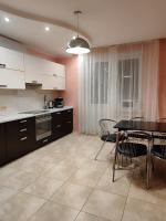 велика двокімнатна Данькевича - B&B Kyiv