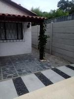 Casa con piscina climatizada para 6 personas en Parque del plata - B&B Parque del Plata