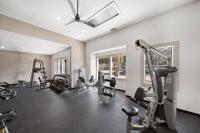 Houston Lakeside Living - B&B