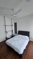 Apartment mit 3 Schlafzimmern und Balkon