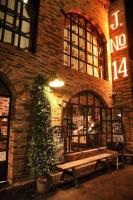 J No.14 - Bed and Breakfast Bangkok