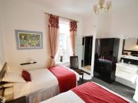 Double or Twin Room with Private Bathroom